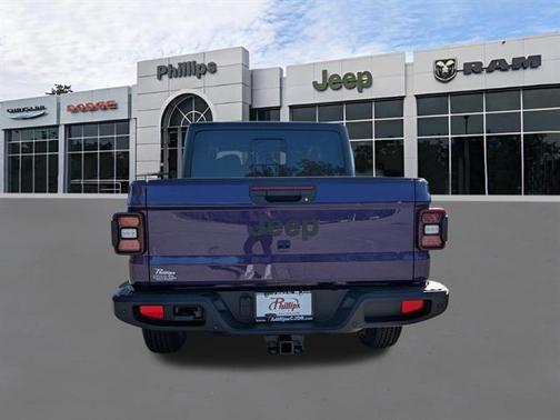 2026 Jeep Gladiator Sport