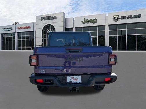 2026 Jeep Gladiator Sport