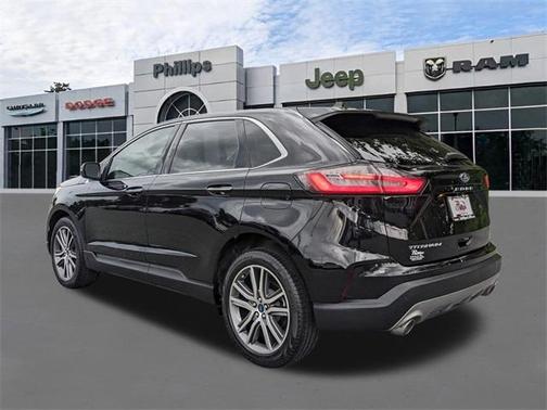 2021 Ford Edge Titanium