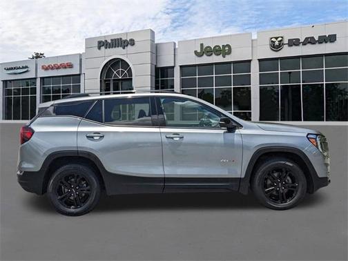 2023 GMC Terrain AT4