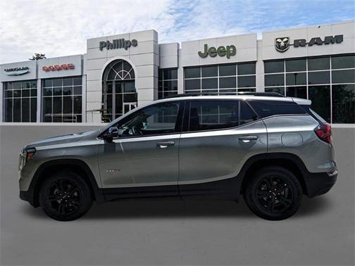 2023 GMC Terrain AT4
