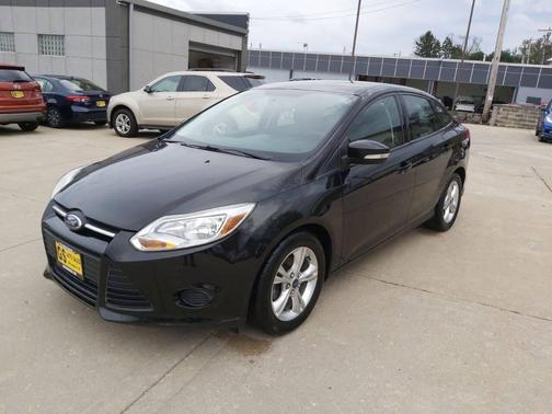 Black 2013 Ford Focus SE