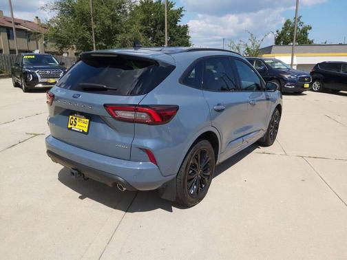 Gray 2024 Ford Escape ST-Line Elite