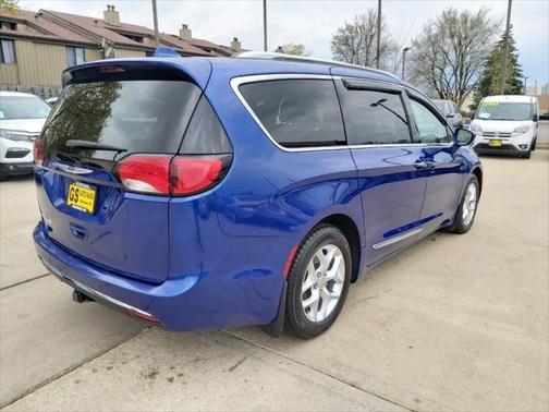 2020 Chrysler Pacifica Touring-L Plus