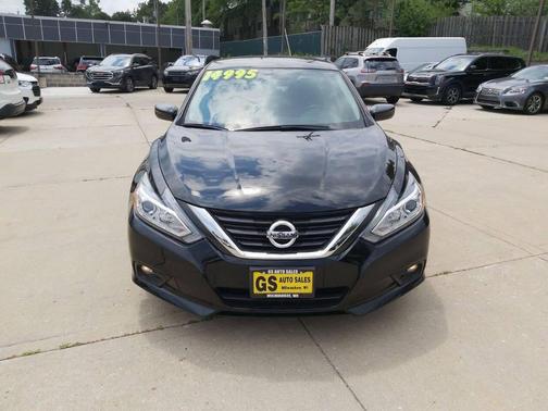 Black 2017 Nissan Altima 2.5 SV