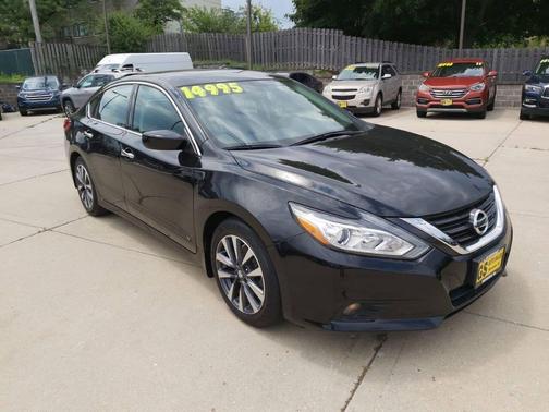 Black 2017 Nissan Altima 2.5 SV