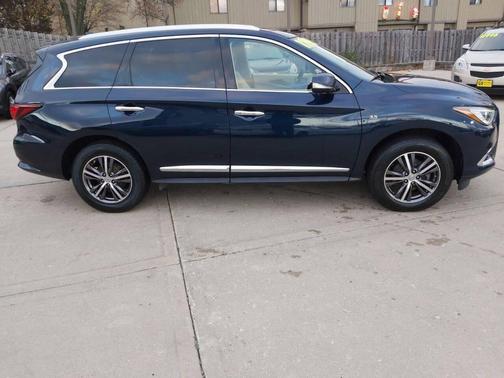 2017 INFINITI QX60 Base