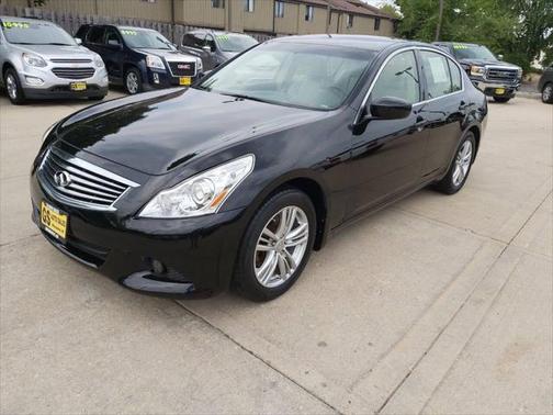 2013 INFINITI G37x Base