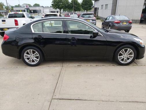 2013 INFINITI G37x Base