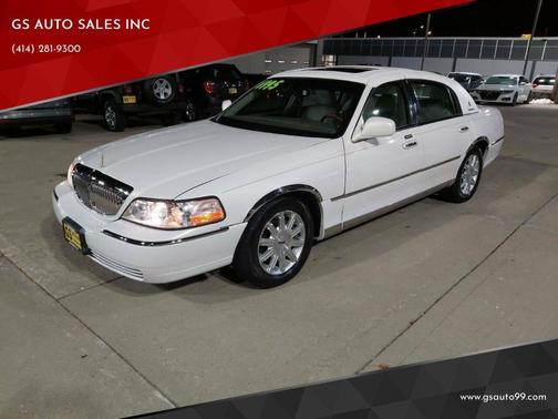 2003 Lincoln Town Car Signature