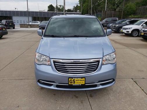 2016 Chrysler Town & Country Touring