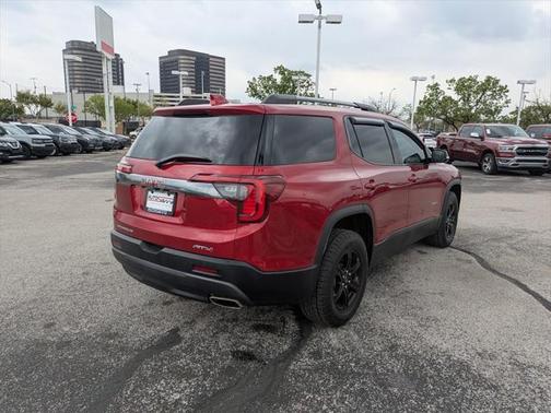 2023 GMC Acadia AWD AT4