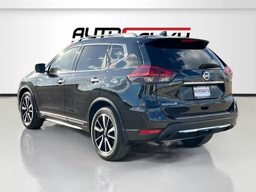 2020 Nissan Rogue SL