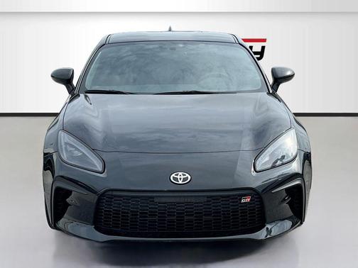 Raven 2023 Toyota GR86 Premium