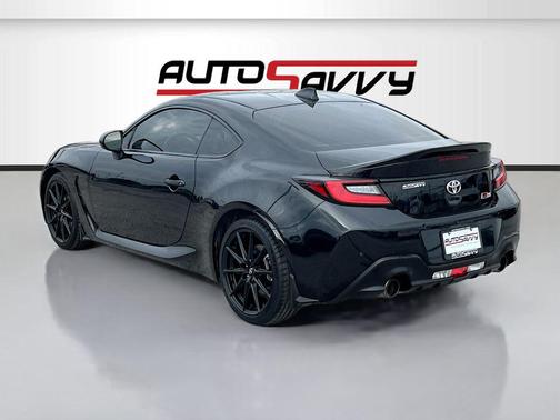 Raven 2023 Toyota GR86 Premium