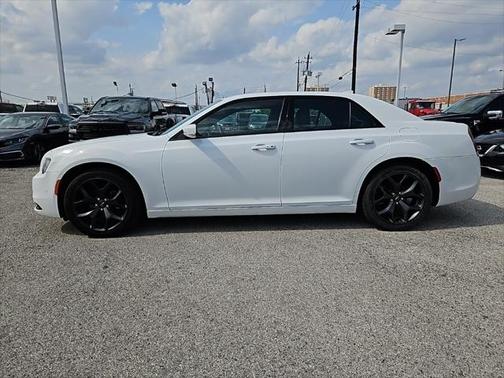 2021 Chrysler 300 S