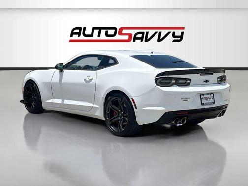Summit White 2022 Chevrolet Camaro 2SS