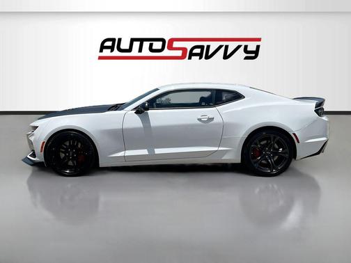 Summit White 2022 Chevrolet Camaro 2SS