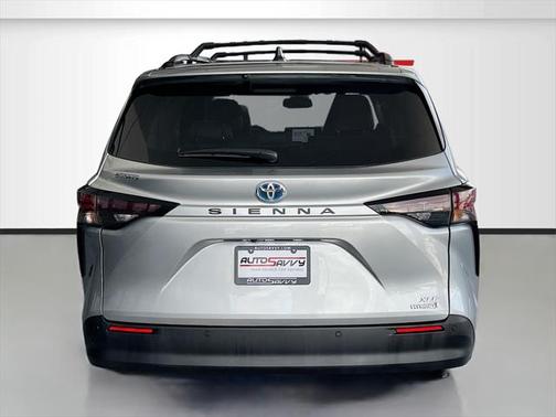 2023 Toyota Sienna XLE 7 Passenger