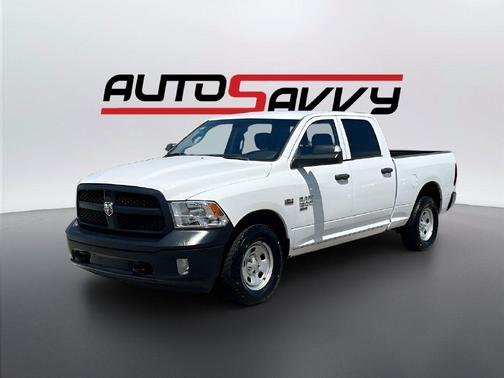 Bright White Clearcoat 2022 RAM 1500 Tradesman