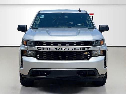 Silver Ice Metallic 2019 Chevrolet Silverado 1500 Custom