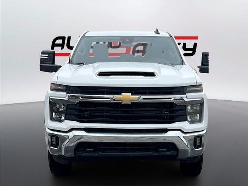 Summit White 2025 Chevrolet Silverado 2500 LT