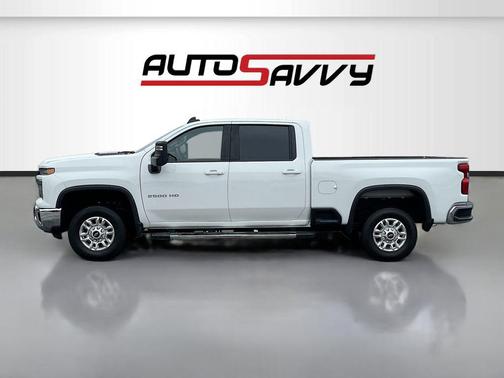 Summit White 2025 Chevrolet Silverado 2500 LT