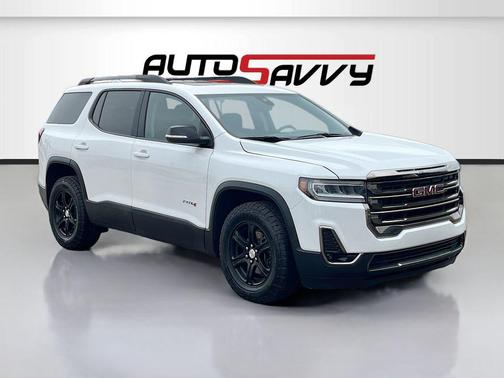White Frost Tricoat 2023 GMC Acadia AWD AT4