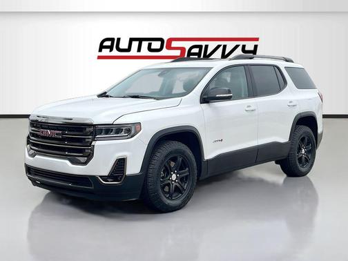 White Frost Tricoat 2023 GMC Acadia AWD AT4