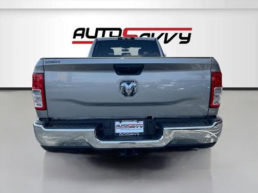 2023 RAM 2500 Tradesman Crew Cab 4x2 8' Box