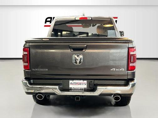 Granite Crystal Metallic Clearcoat 2023 RAM 1500 Laramie