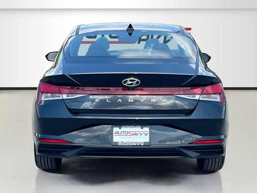 Phantom Black 2023 Hyundai ELANTRA SEL