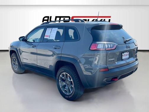 2022 Jeep Cherokee Trailhawk