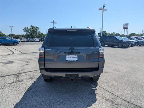 2022 Toyota 4Runner SR5