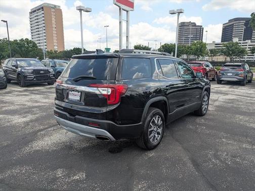 2022 GMC Acadia FWD SLT