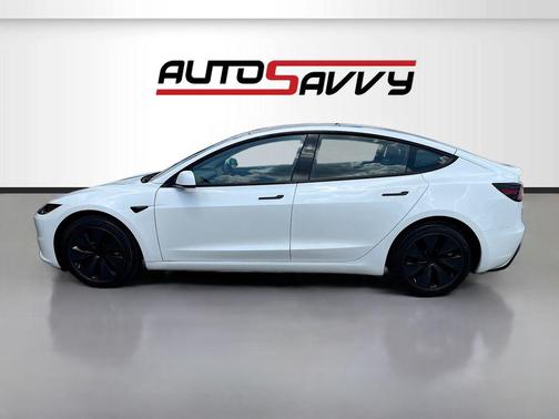Pearl White Multi-Coat 2025 Tesla Model 3 Long Range
