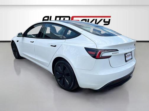Pearl White Multi-Coat 2025 Tesla Model 3 Long Range