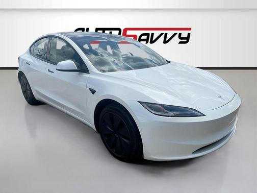 Pearl White Multi-Coat 2025 Tesla Model 3 Long Range