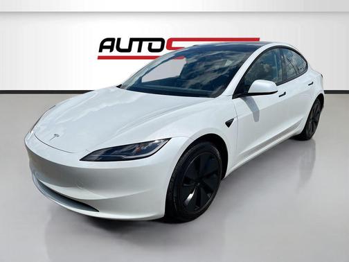 Pearl White Multi-Coat 2025 Tesla Model 3 Long Range