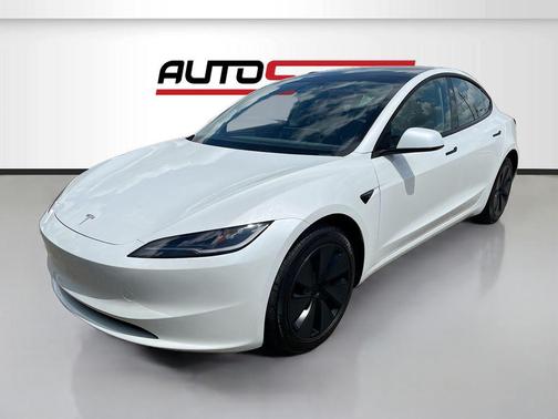 Pearl White Multi-Coat 2025 Tesla Model 3 Long Range