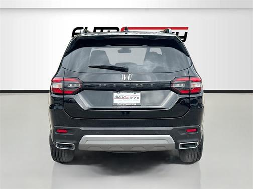 2024 Honda Pilot Touring 8-Passenger