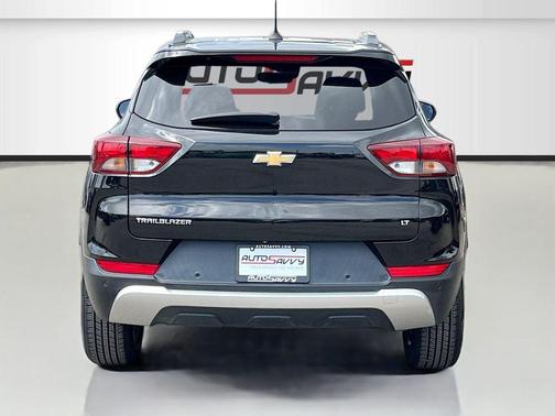 Mosaic Black Metallic 2021 Chevrolet Trailblazer LT