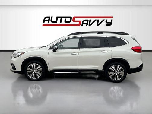 Crystal White Pearl 2022 Subaru Ascent Touring 7-Passenger