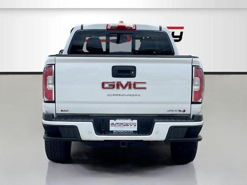 Summit White 2021 GMC Canyon AT4