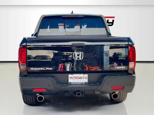 2023 Honda Ridgeline Black