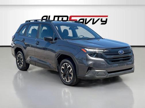 Magnetite Gray Metallic 2025 Subaru Forester Base