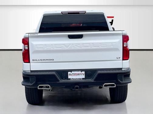 Summit White 2025 Chevrolet Silverado 1500 LT Trail Boss