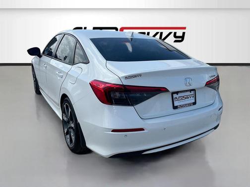 Platinum White Pearl 2025 Honda Civic Hybrid Sport Touring