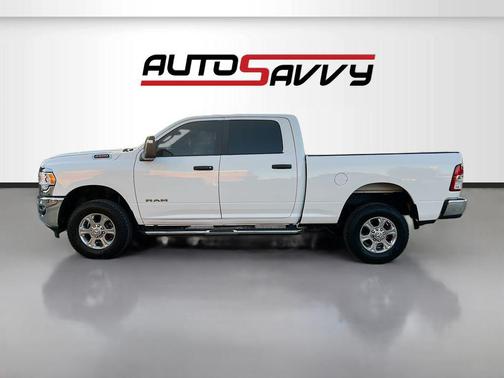 Bright White Clearcoat 2024 RAM 2500 Big Horn Crew Cab 4x4 6'4' Box