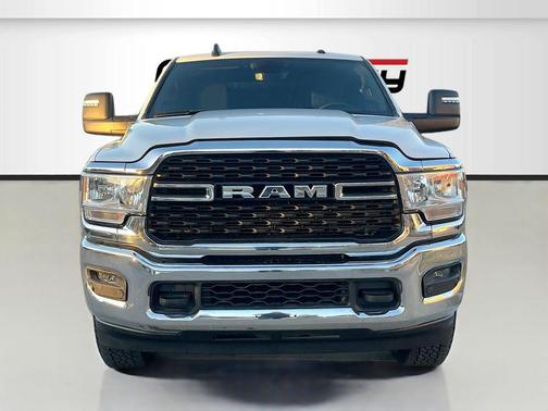 Bright White Clearcoat 2024 RAM 2500 Big Horn Crew Cab 4x4 6'4' Box